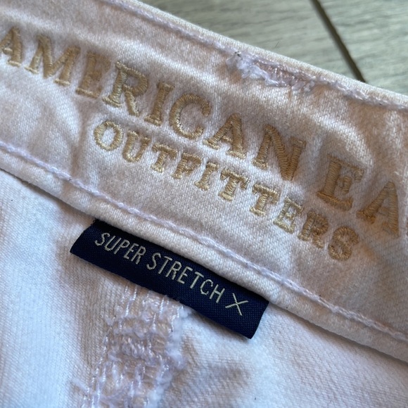 AEO distressed jean shorts - Picture 4 of 5